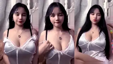Bokep Hijab Kienzy TikTok Toket Gede Naik Turun Hot
