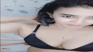 VCS Kak Amel Short Hair Ngangkang Colmek Viral